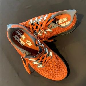 Hook ‘em Horns Nike Zoom Size 7 and 8